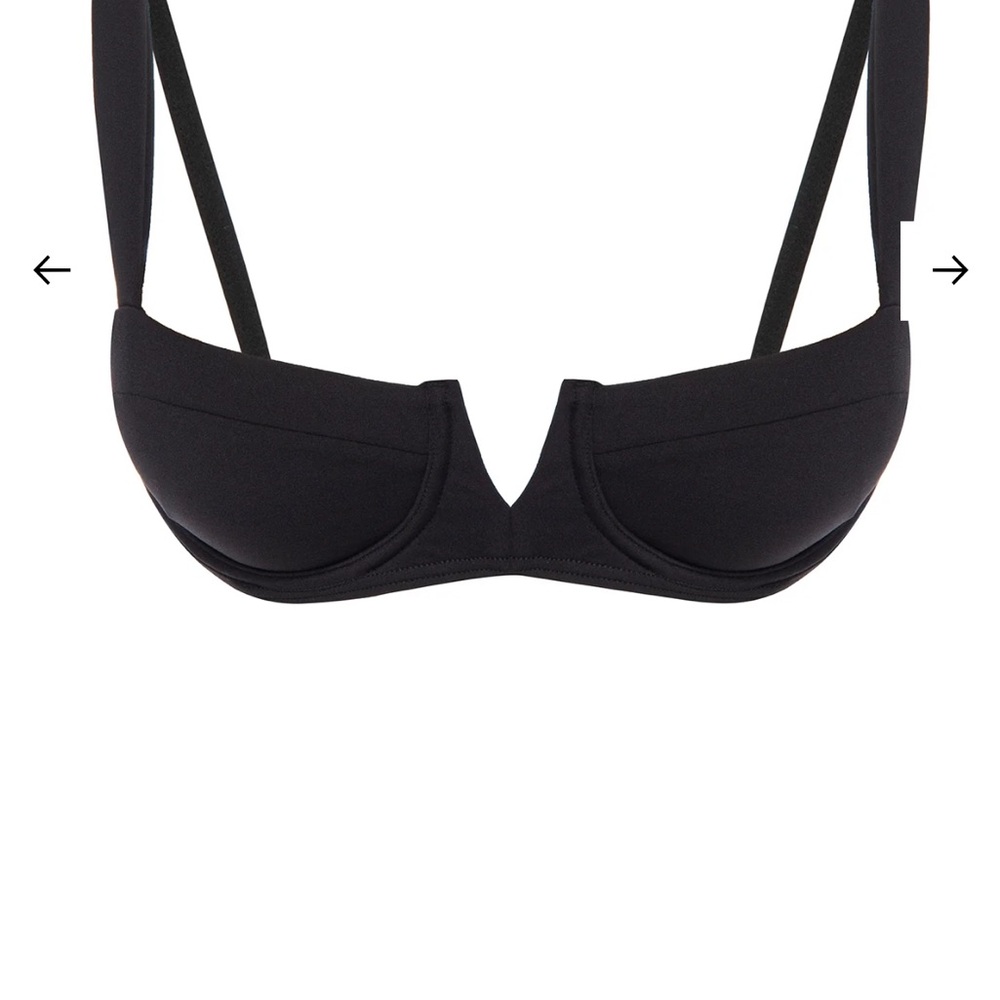 Black Women's Underwire swim top